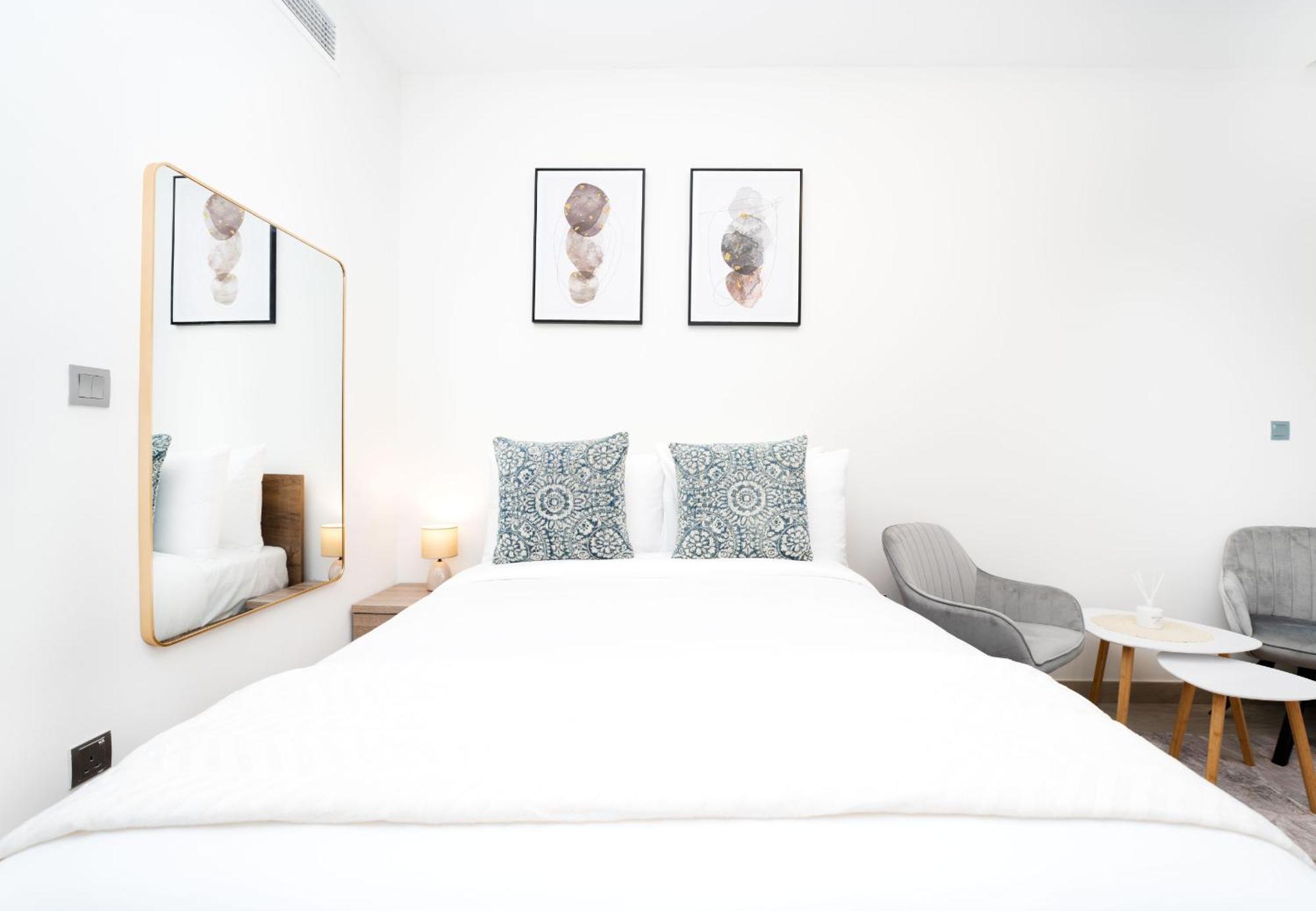 Apartment Easygo - Azizi Riviera 9 Bright Dubai