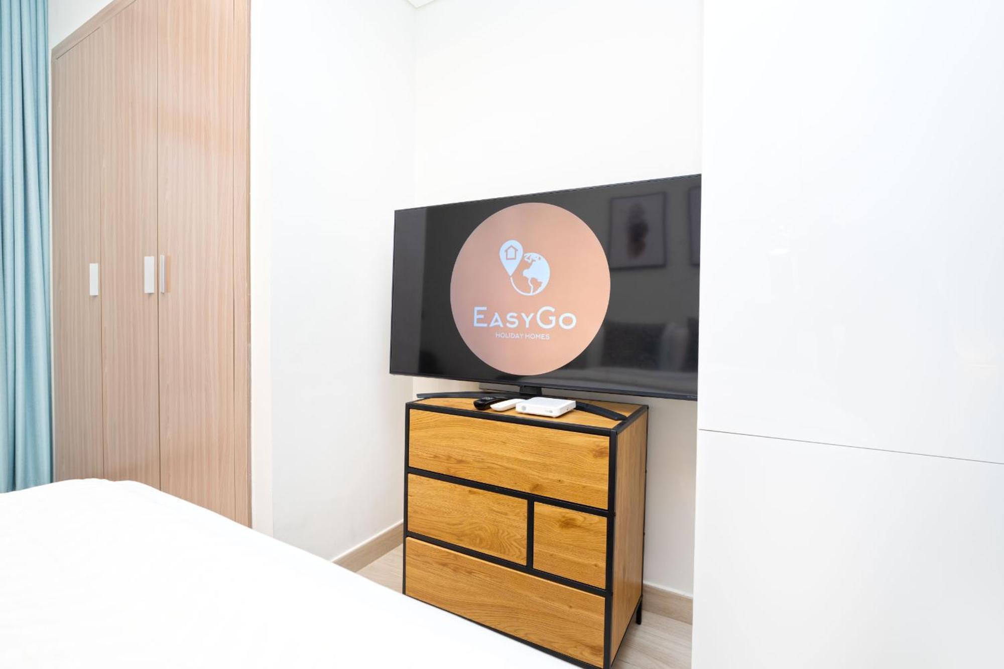 Easygo - Azizi Riviera 9 Bright Apartment